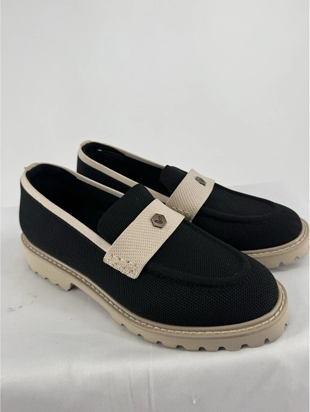 Vivaia shoes womens 7.5/8 39 black chunky knit loafers francesca fall slip on